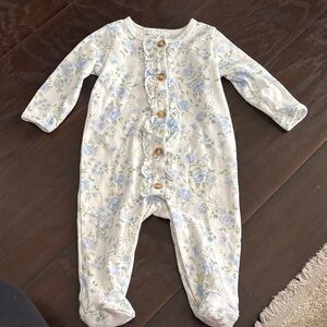🩷4 for $20 🛍️ Blue Floral Footie